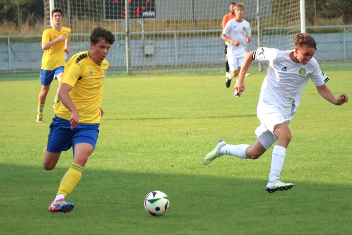 Futbal, 8. liga A: Voderady dali 10 gólov, Smolenice vyhrali v Modranke