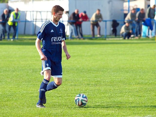 Kam za futbalom? Boleráz hrá v Modranke, Borovce privítajú Pečeňady
