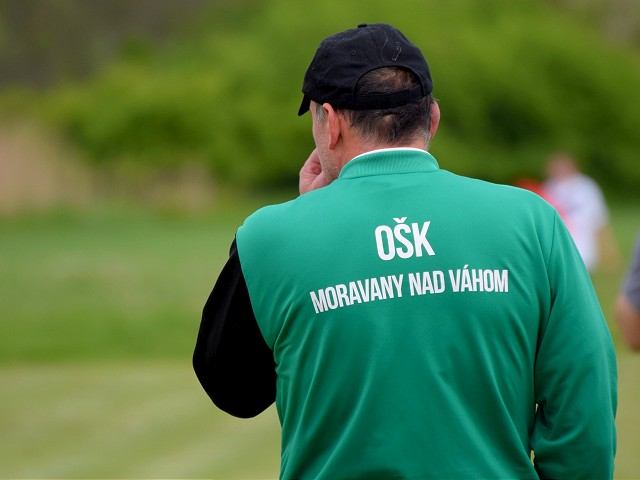 Futbal, 8. liga B: Moravany si vybojovali postup, v Žlkovciach sa nehralo