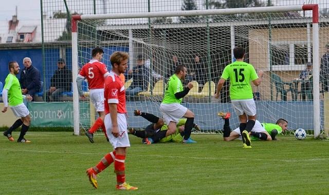 Futbal, 7. liga B: Bojničky porazili Chtelnicu, Moravany v susedskom derby zdolali Banku