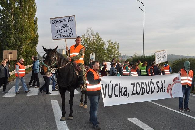 Kraj oznámil termín, odkedy vylúčia nákladnú dopravu v Hlohovci