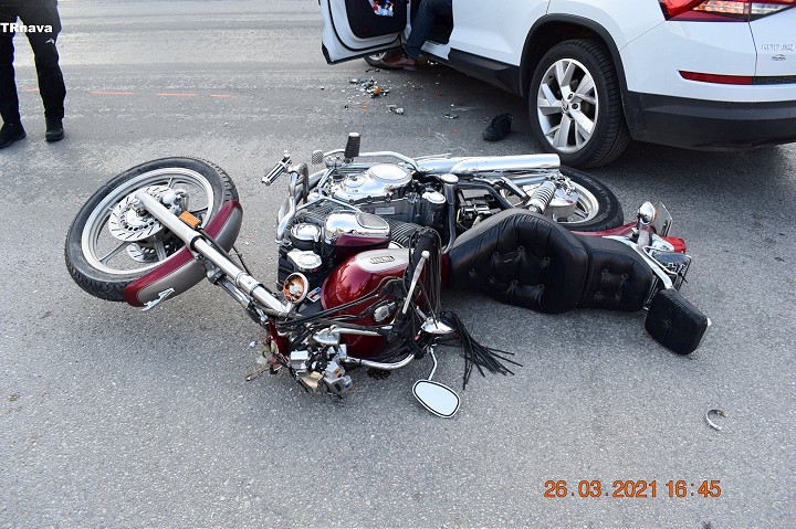 Nehody s účasťou motorkárov sa stali v Trnave, Hlohovci aj neďaleko Trstína