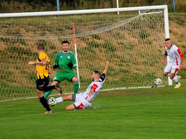 Futbal, 7. liga A: Špačince vyhrali v Bielom Kostole, pre nespôsobilý terén nedohrali dva zápasy
