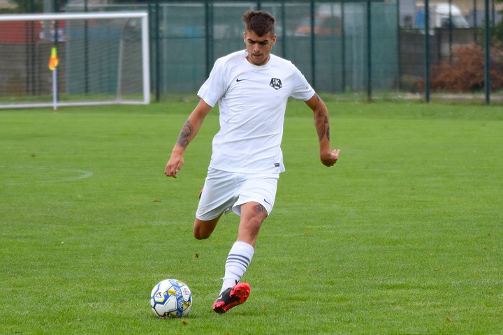 Futbal, 8. liga A: Gólové hody mali vo Voderadoch a Bielom Kostole