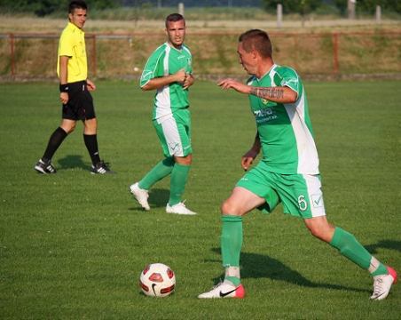 Futbal, 3. liga: Šúrovce a Vrbové si pripísali po bode
