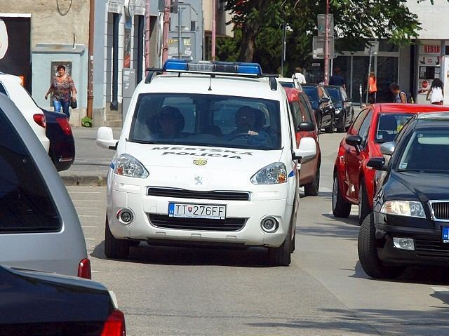 Mestských policajtov vybavia elektrickým defibrilátorom na záchranu životov