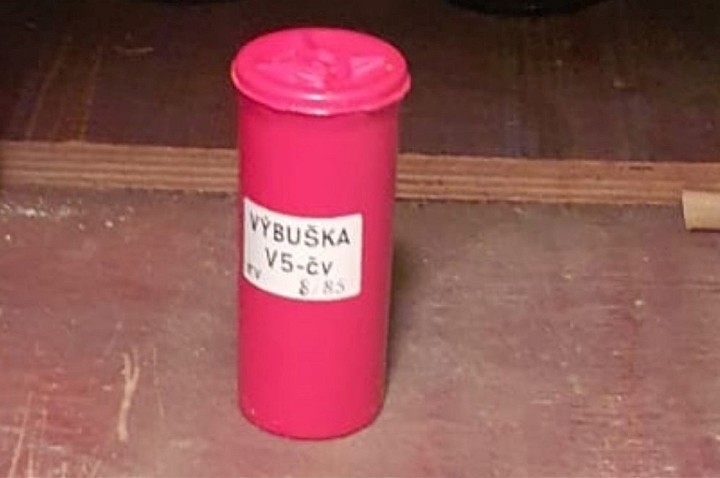 Poplach v centre Piešťan, pre podozirvý nález zasahovali pyrotechnici