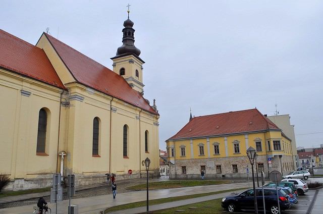 Námestíčko v centre Trnavy možno pomenujú po kráľovnej Konštancii