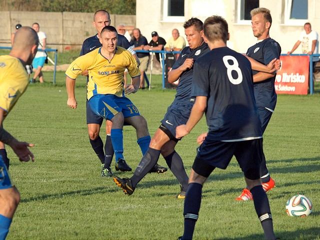 Futbal, OM: Borovce vyhrali nad Hrnčiarovcami, Leopoldovčan Tvrdý strelil štyri góly Dvorníkom
