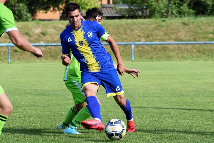 Futbal, 6. liga: Majcichov len remizoval, Drahovciam vystrieľal body Németh