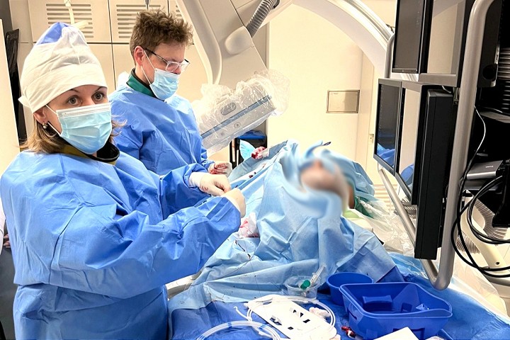 Šetrný zákrok, rýchla rekonvalescencia. Kolená liečia v trnavskej nemocnici po novom