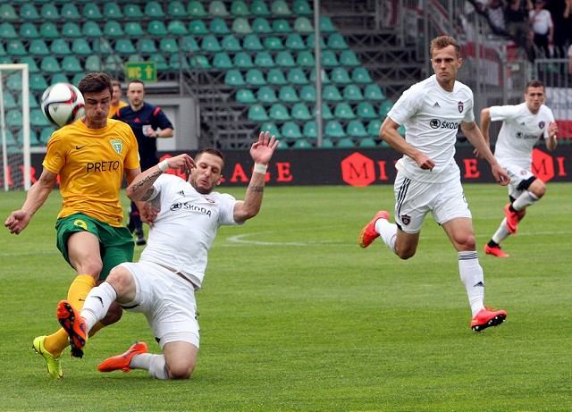 Spartak rokuje o zotrvaní Hlinku, Nikolič strávi dva týždne v Srbsku