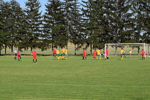Futbal, 8. liga B: Nižná deklasovala Žlkovce, Jozef Žák strelil päť gólov