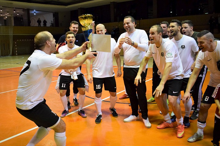 Otvárací duel halového turnaja oblastného zväzu odohrá Červeník s Bukovou