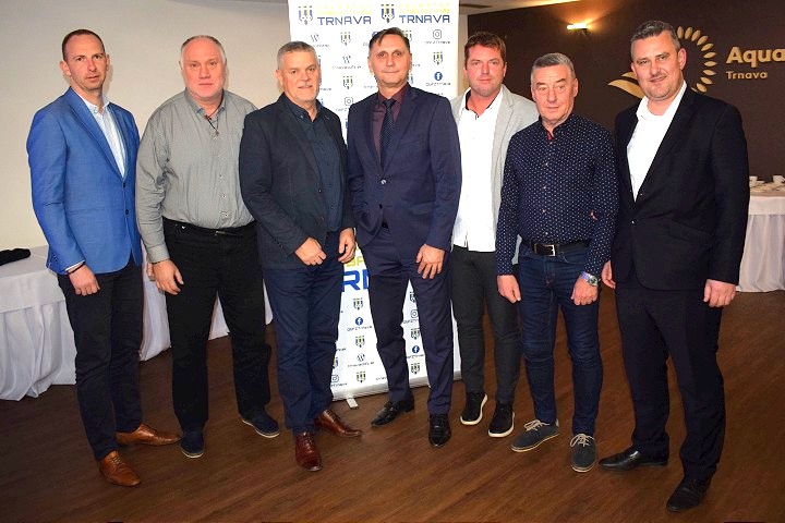 Predsedom ObFZ Trnava bude naďalej Vladimír Hracho, zmeny sú vo výkonnom výbore