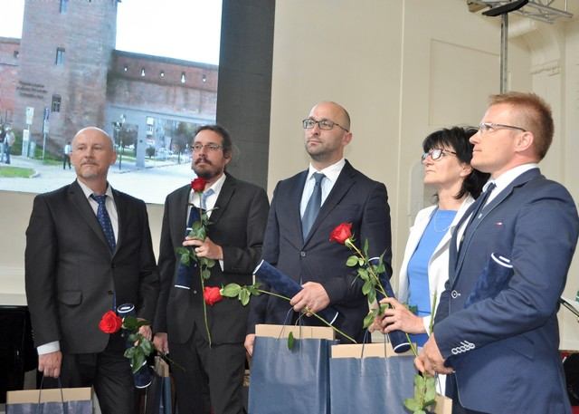 Trnavčania si prevzali ocenenie za koncepčnú obnovu hradieb