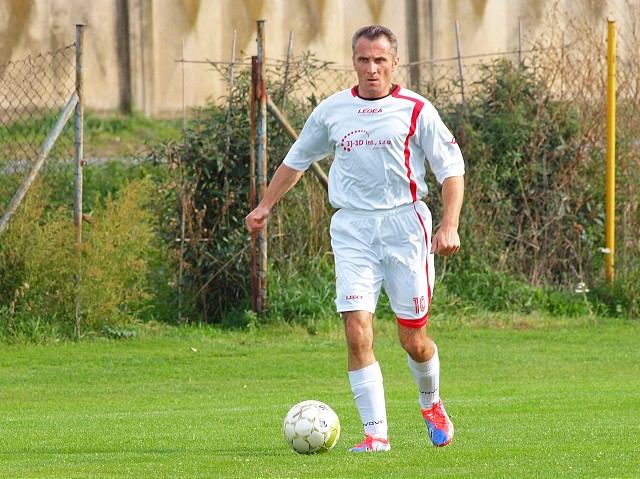 Futbal, 8. liga III.A: Špačince naďalej suverénne, Opoj po trestoch postavil len desať hráčov