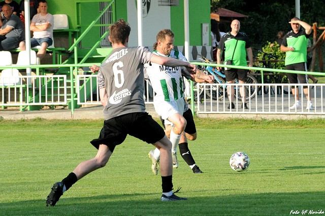 Futbal, príprava: Za Malženice žiaril Orolín, v Hornej Krupej mali tri hetriky