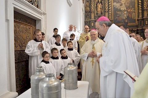 V katedrále bude polnočnú omšu celebrovať arcibiskup Orosch
