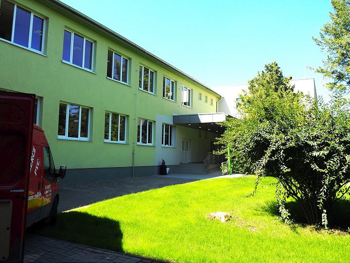 Vo Voderadoch otvorili prístavbu školy, vyhli sa tak dvojzmennej prevádzke