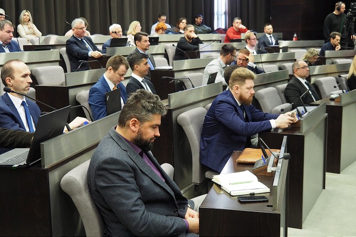 Trnavskí poslanci budú na mimoriadnom zasadnutí hlavne nakupovať pozemky