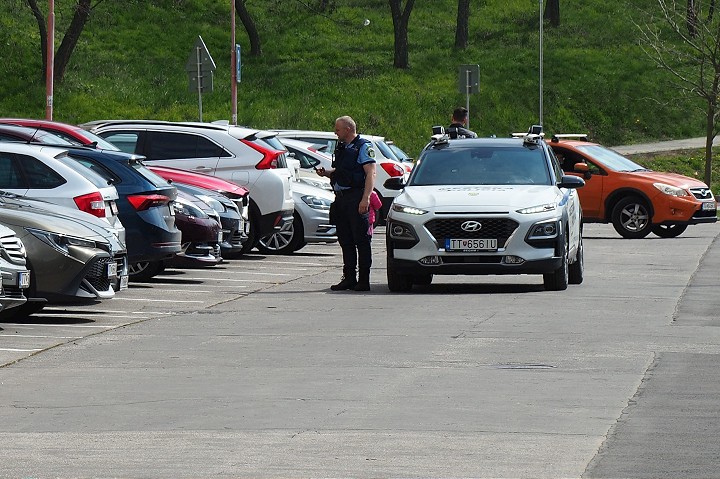Mestská polícia bude mať ďalšie auto so systémom na kontrolu parkovania