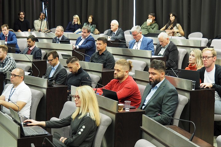 Referendum o parkovaní bude začiatkom roka, domácností dostanú oznámenia