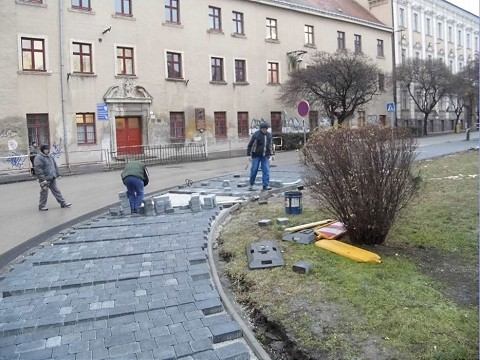 Mesto revitalizuje Univerzitné námestie, v lokalite menia aj zeleň
