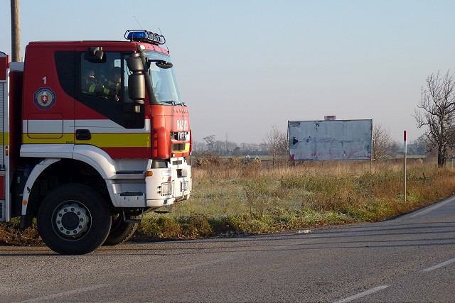Medzi Trnavou a Bielym Kostolom uniká plyn, cestu uzavreli
