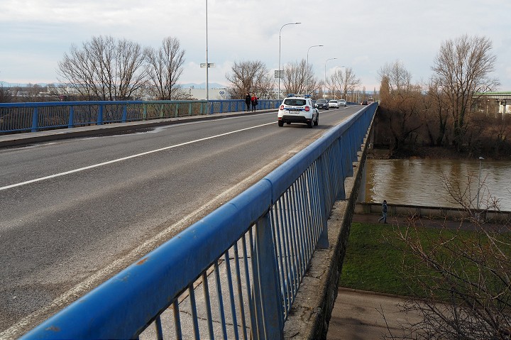 Most cez Váh v Hlohovci pre rekonštrukciu zatvoria až na jar