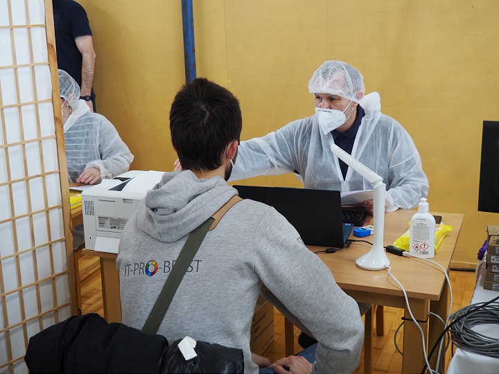 Vo veľkokapacitnom centre v Trnave zaočkovali za víkend 2 300 učiteľov