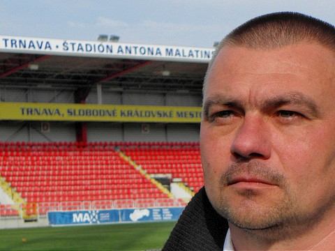 Dorastencov Spartaka zložil vírus, v Poľsku však neprepadli