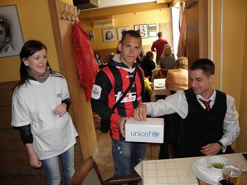 Futbalisti Spartaka podporili charitatívnu zbierku UNICEF