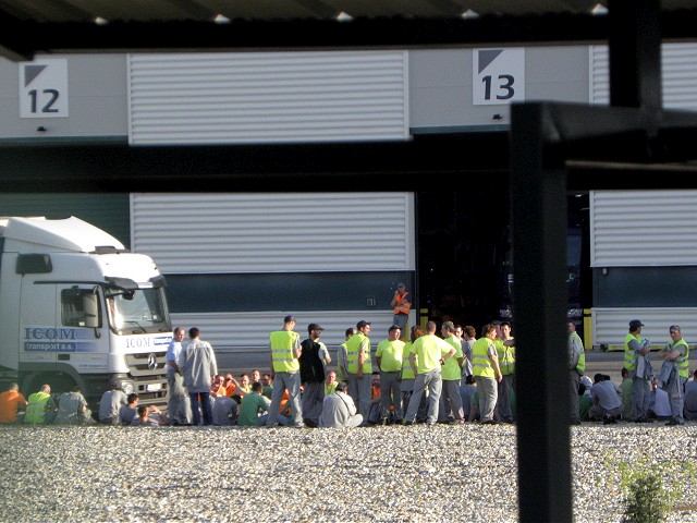 Požiar v trnavskej automobilke: Zranil sa jeden zamestnanec, výrobu na dve hodiny odstavili
