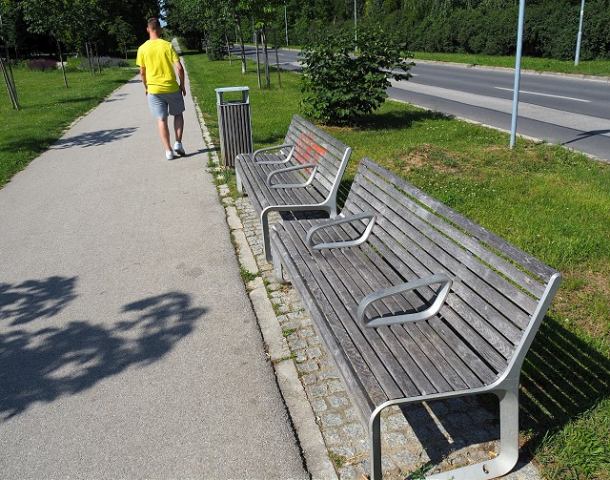 Trnava si nové lavičky nevybrala, verejné obstarávanie zopakuje