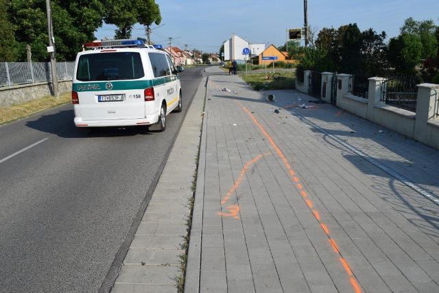 Nehoda pri Paderovciach: Cyklista, ktorého zrazila opitá žena, zomrel