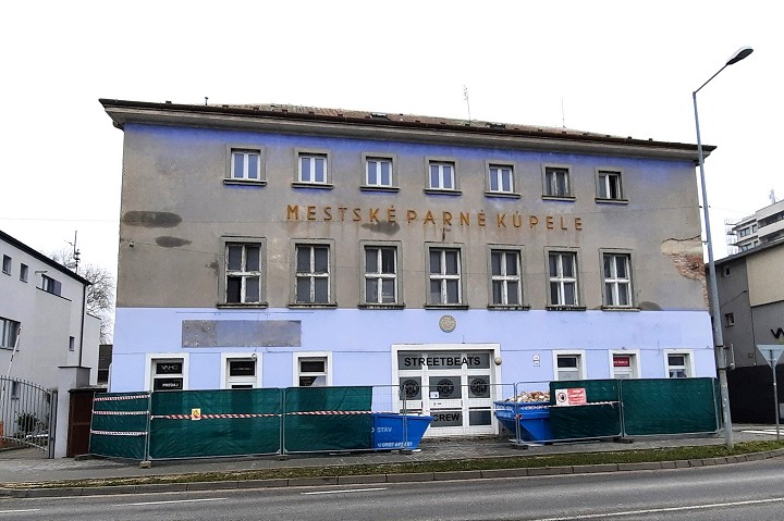 UCM zverejnila, za koľko si bude prenajímať Parné kúpele