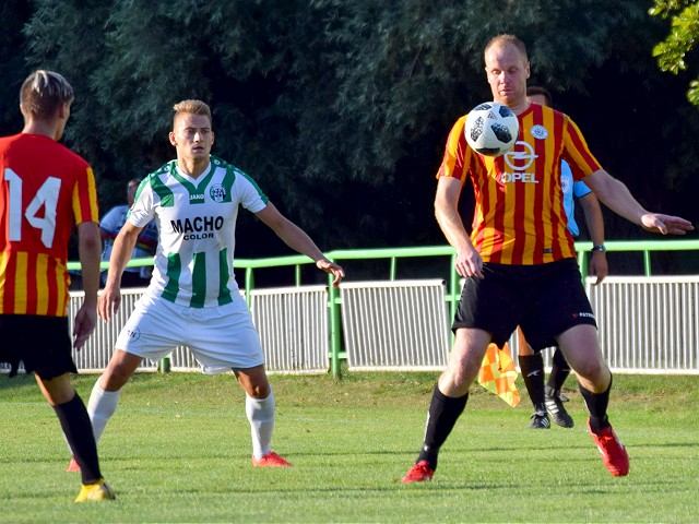 Futbal, 3. liga: Galanta vyhrala v Malženiciach, juniori Spartaka dostali štvorku
