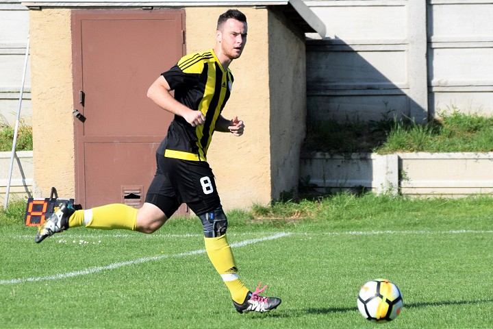 Futbal, 7. liga A: Kátlovce strelili Dolnej Krupej desať gólov, Brestovany Dobrej Vode sedem