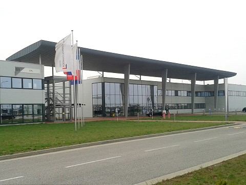Ponuka práce: V trnavskej automobilke hľadajú upratovačky a jazdca