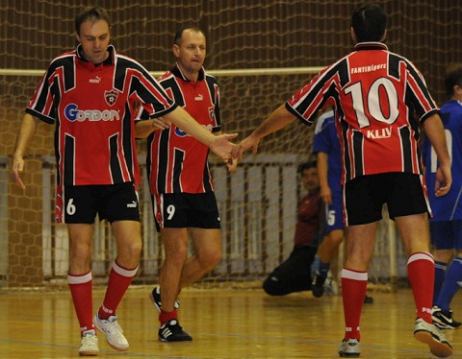 Záver decembra spestrí v Trnave futbalový turnaj starých pánov