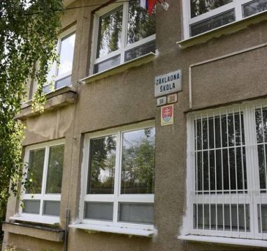 Piešťanská radnica sa uchádza o 193-tisíc eur na obnovu školy