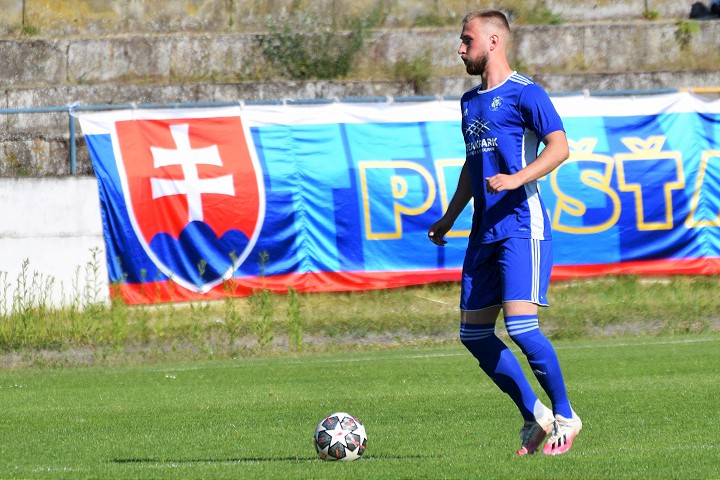 Futbal, 5. liga: Piešťany a Vrbové brali tri body, Horná Krupá remizovala