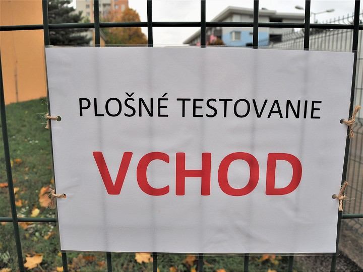 V Križovanoch nad Dudváhom majú pozitívne výsledky testovania len cezpoľní