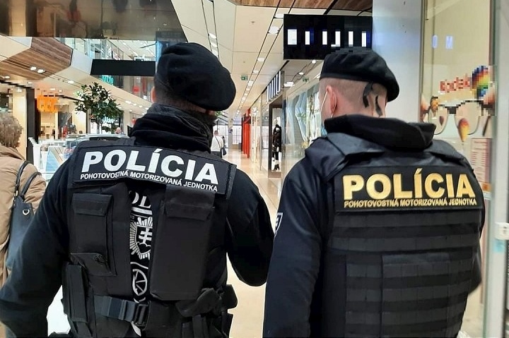 Pandemické opatrenia porušilo v Trnavskom kraji takmer dvesto osôb