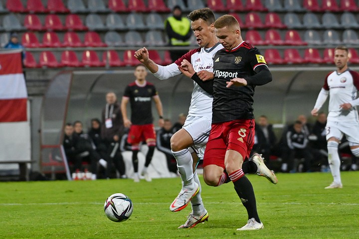 Spartak sa v pohári potrápil v Podbrezovej, andeli postúpili na penalty