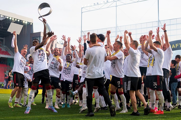 NÁZORY: Spartak už nielen musí, ale aj vie vyhrávať trofeje