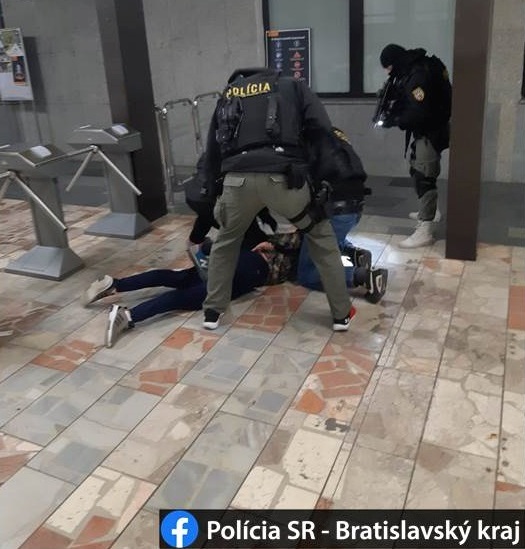 Polícia zadržala v Púchove muža, ktorý napadol počas derby kapitána Spartaka