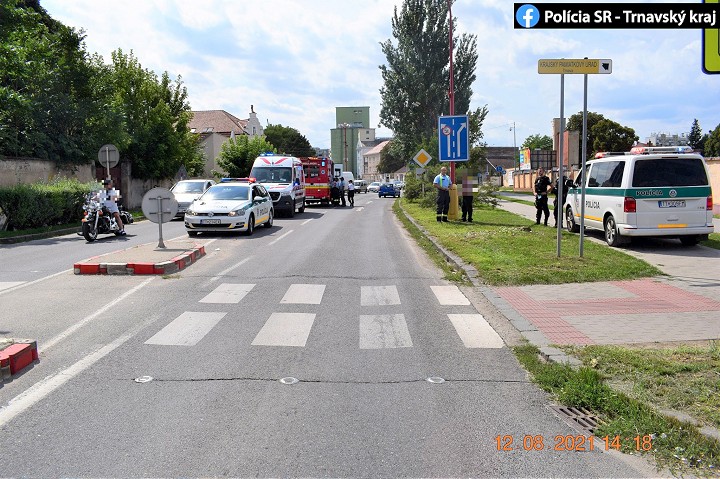 Polícia sa vracia k letnej nehode na Rybníkovej ulici, hľadá svedkov