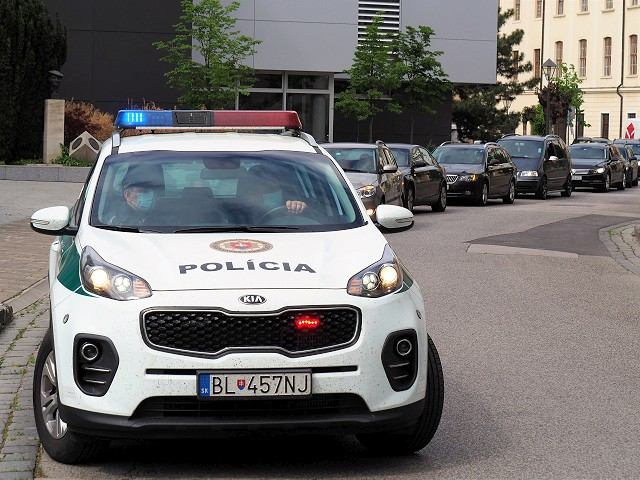 V karanténe v Holiday Inn je už viac ako sto repatriantov